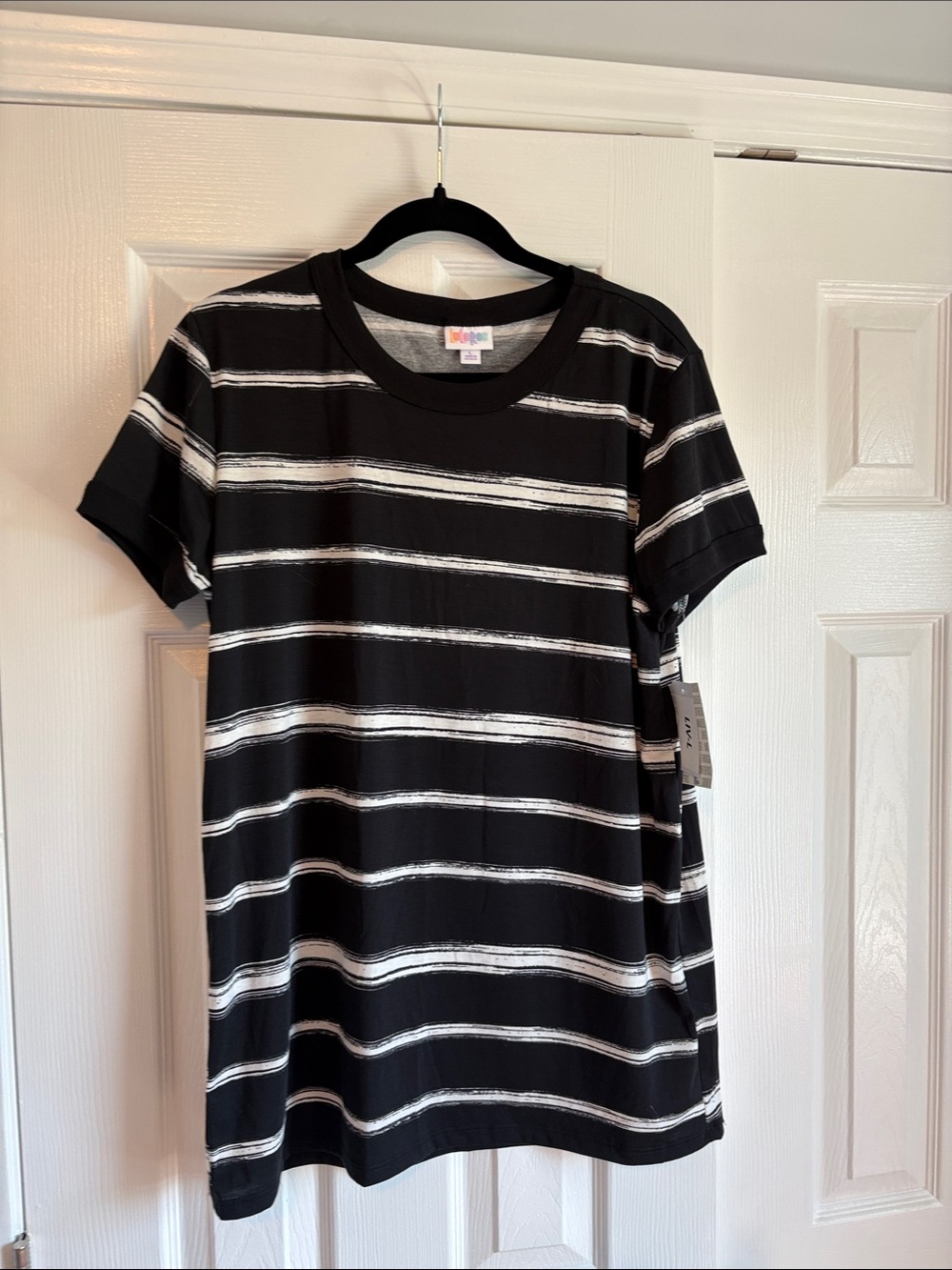Lularoe Black & White Striped Crewneck Shirt - NWT - size Large